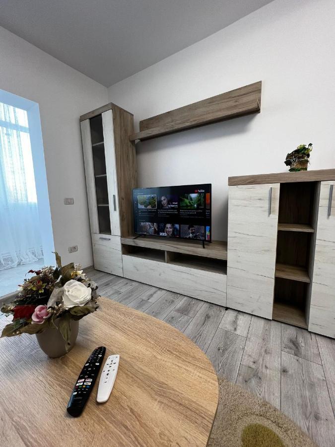 Cozy Urban Accommodation In Beautiful Сучава Экстерьер фото